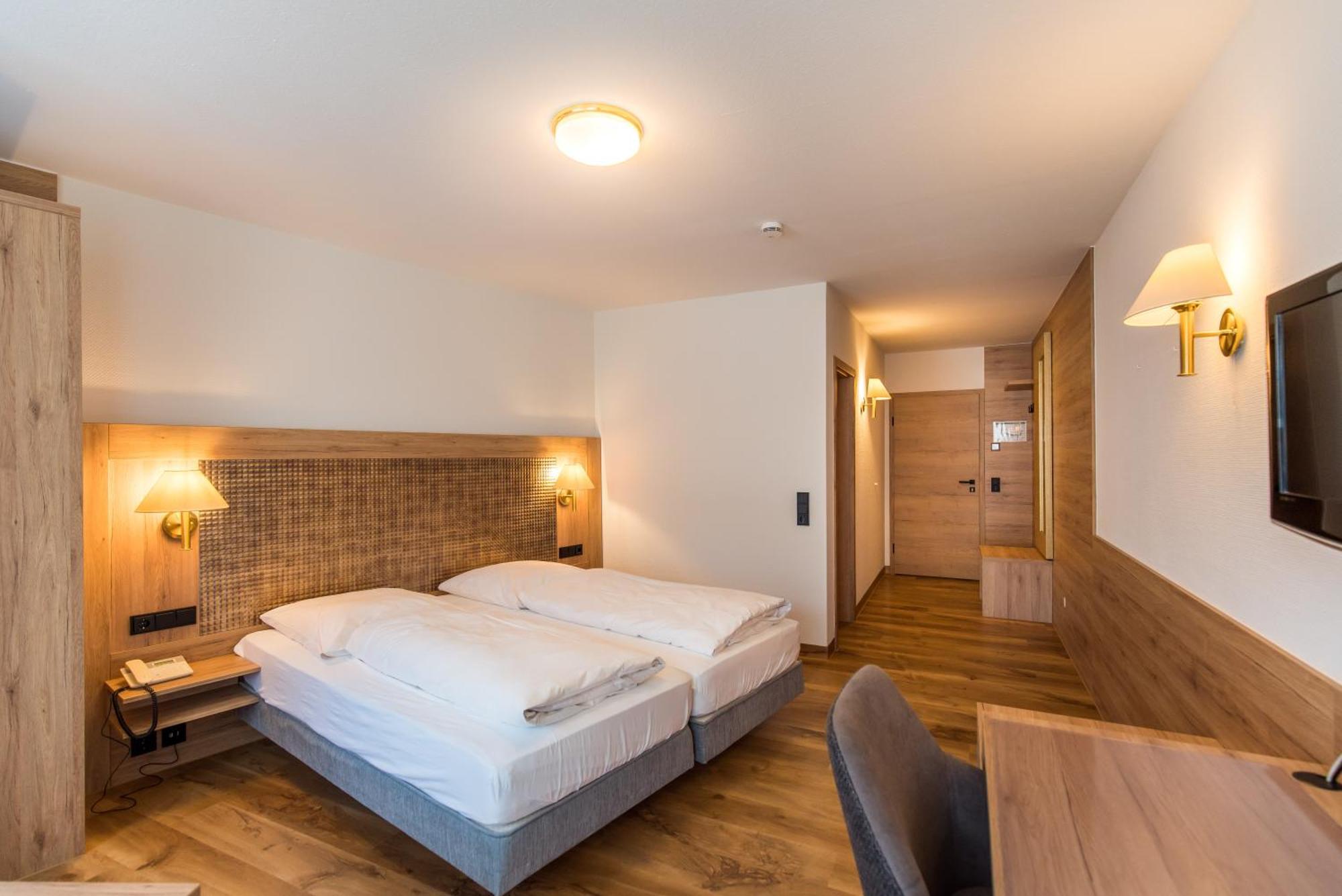 Hotel-Restaurant Heiligenstadter Hof Heiligenstadt in Oberfranken Exteriér fotografie